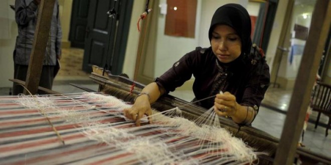 Salah satu warisan budaya Kota Tua Sawahlunto yaitu songket silungkang dipamerkan dalam 